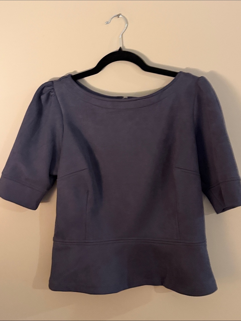 Ann Taylor Women's Scoop Neck Short Sleeve Faux Suede Top in Gray Size Medium